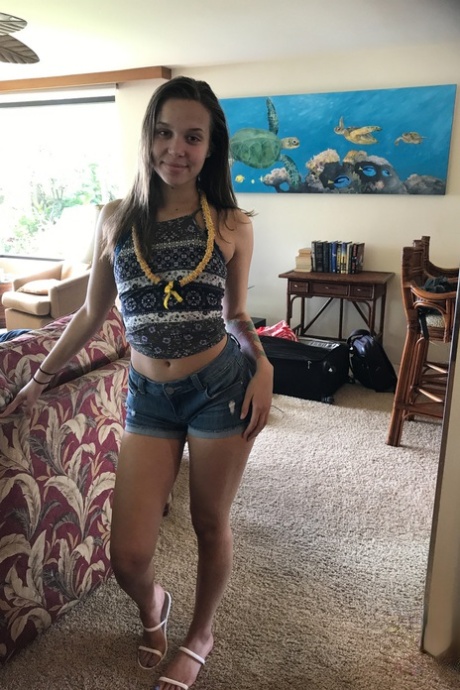 amateur petite perfect photo