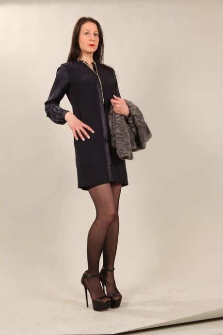 熟女ハイヒール アダルト 画像