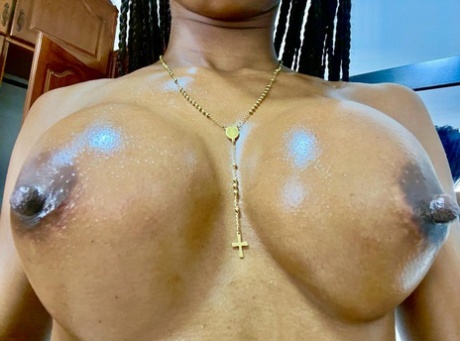 oiled ebony sexy nude archive
