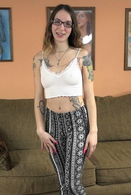 brunette glasses nudes galleries