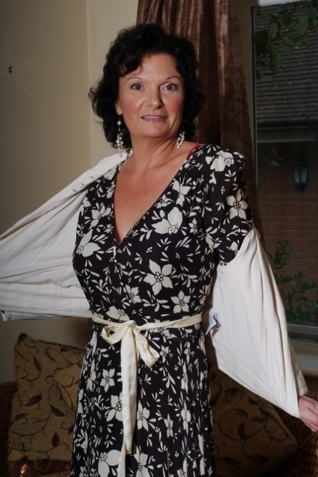 reifes Kleid erotische heiße archiv
