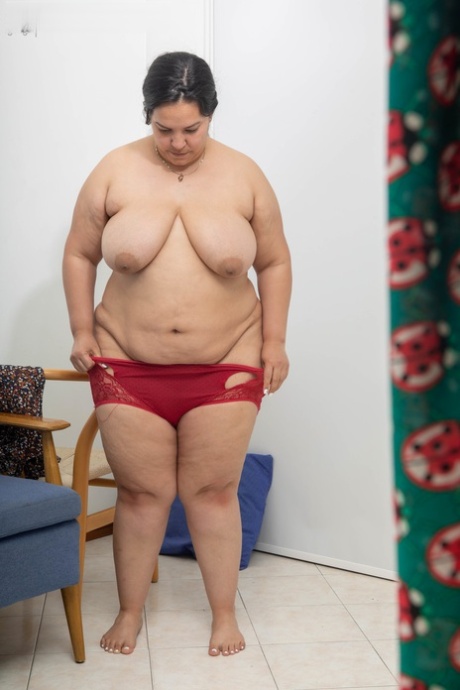 chubby panties porn img