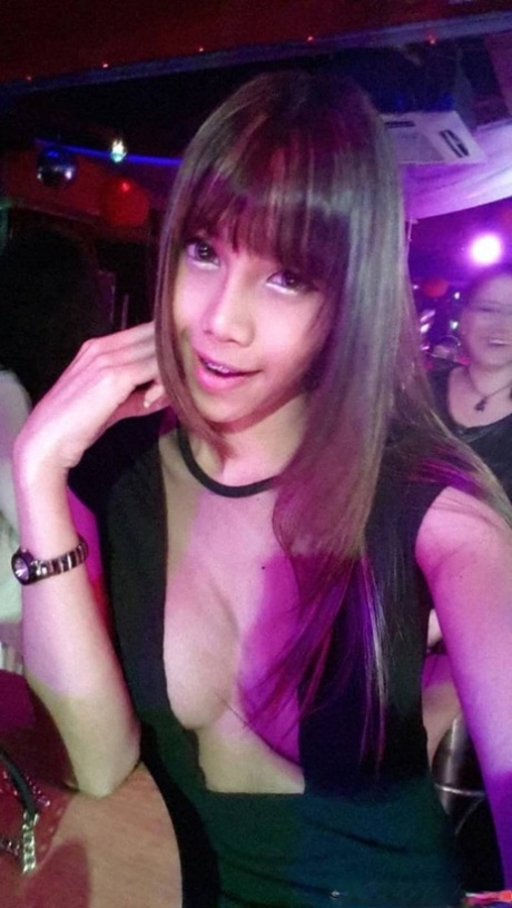 drobný transsexuál akty obr