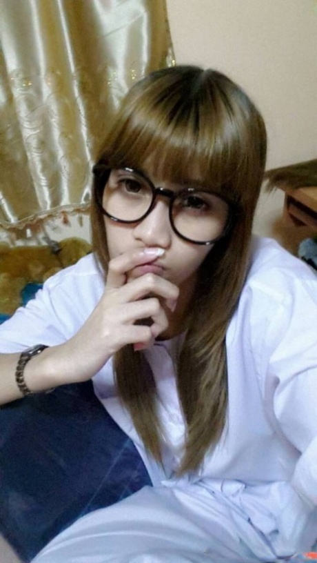 teenager ladyboy hd xxx Foto