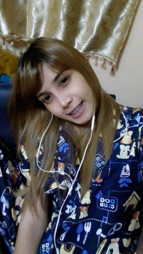 tiny ladyboy porno pic