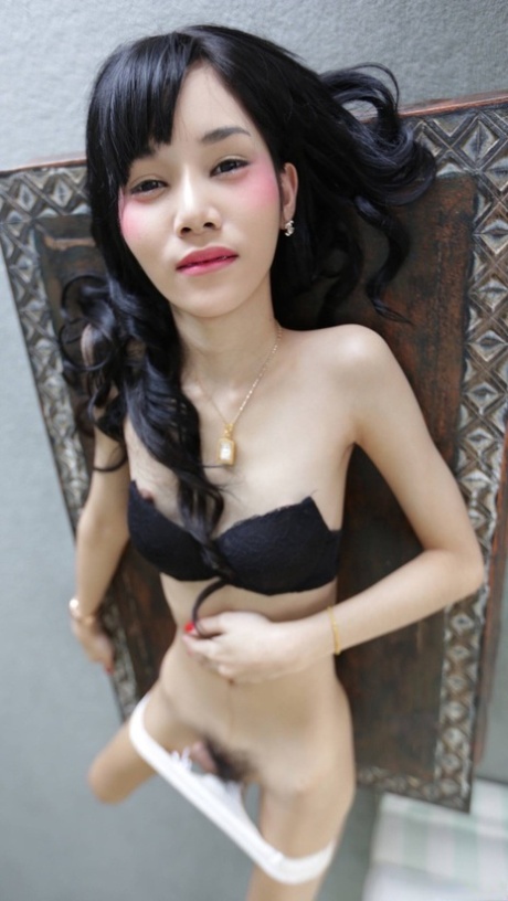 ladyboy-synsvinkel naken eksklusiv foton