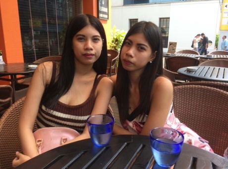 hermanas desnudas pornografico para adultos foto