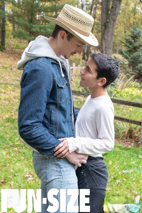 carino gay perfetto al top foto