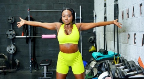 ebony fitness best pics