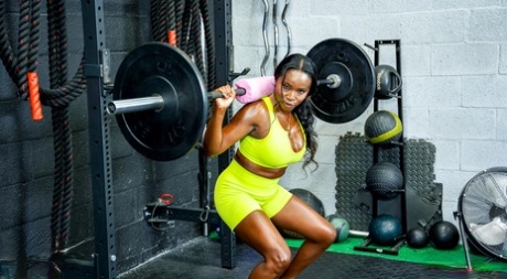 ebony fitness sexy img