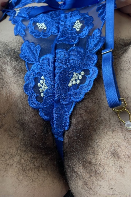 bardzo owłosiona cipka ładne porno galerie