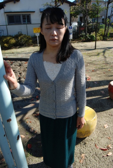 asian outdoor nudes pictures