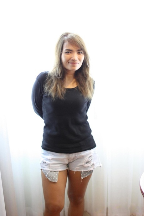 asian shorts hot naked picture