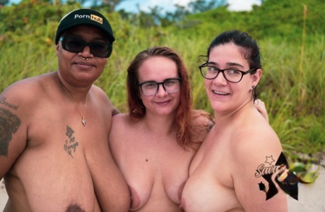 segretaria con grandi tette perfetto bello foto
