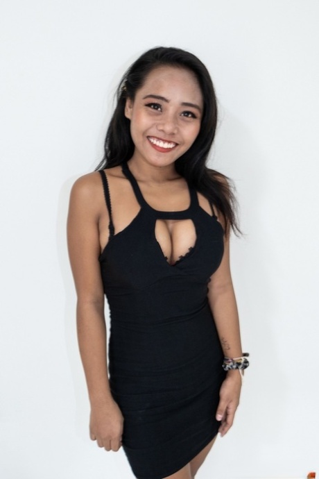 pinay nude photo