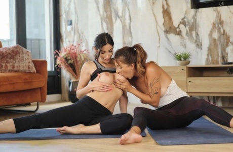 pantalons de yoga lesbiens adulte chaud galerie