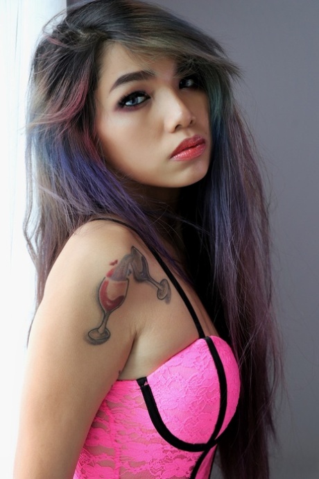 asiatische Tätowierung nacktheit xxx galerie