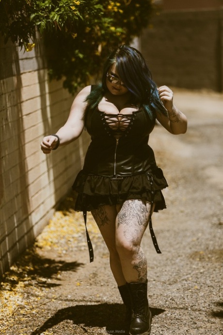 emo hot naked images