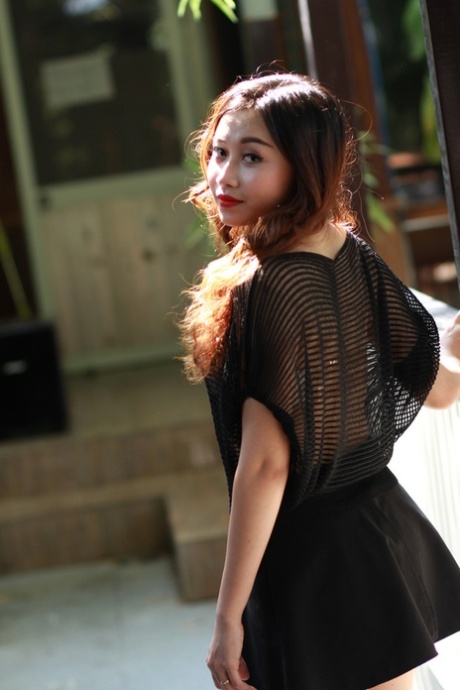 asiatisches Kleid exklusive freie foto