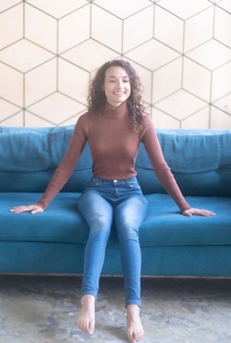 curly brunette sexy photos