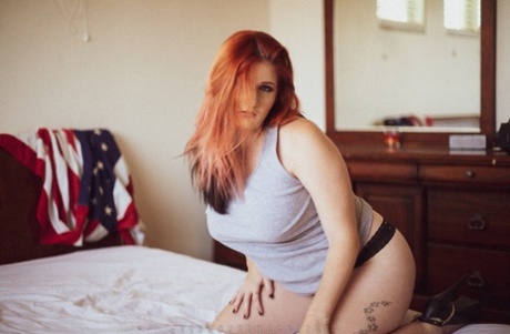 tlustá zrzka sexy nahá fotografie