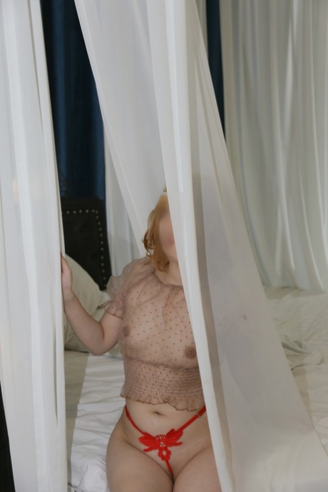 pale redhead beautiful nude image