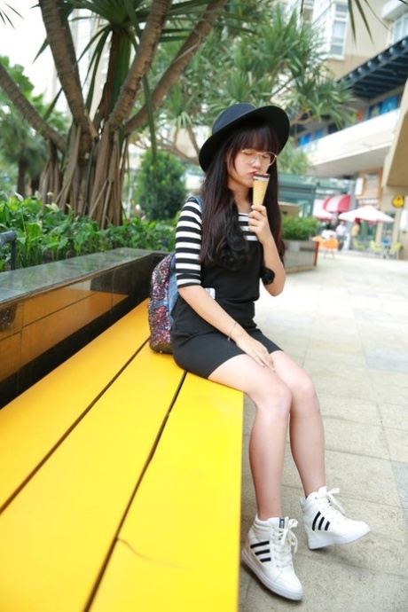 public asiatique meilleur porno photos