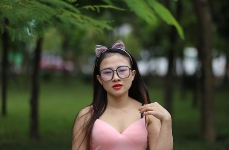 vaqueros asiáticos xxx desnudos foto