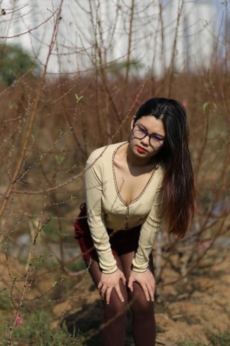asian outdoor beautiful nude image