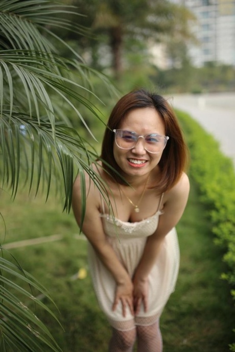 redhead glasses sexy nudes pictures