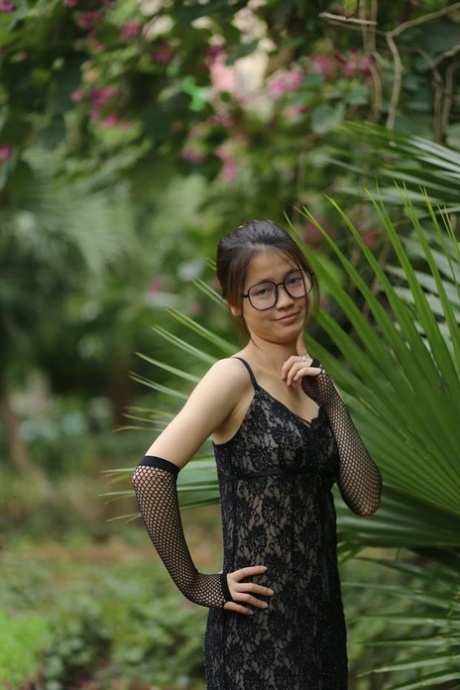 nerdy teen free naked photos