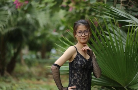 asiatique maigre belle chaude des photos