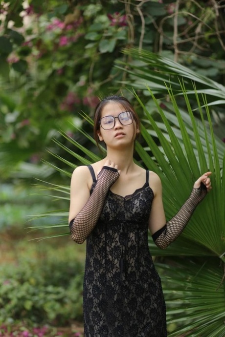 adolescente asiatique maigre belle sexy collection