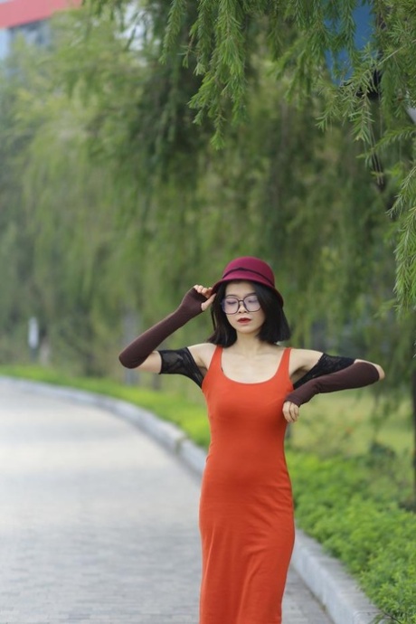 short hair asian hot naked picture