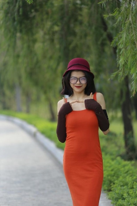 short hair asian hot pic