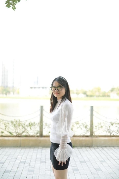 asian glasses erotic pictures
