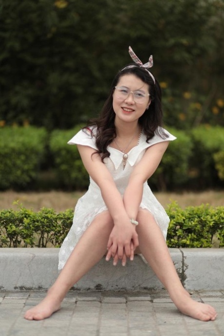 lunettes asiatiques nus parfaits galerie