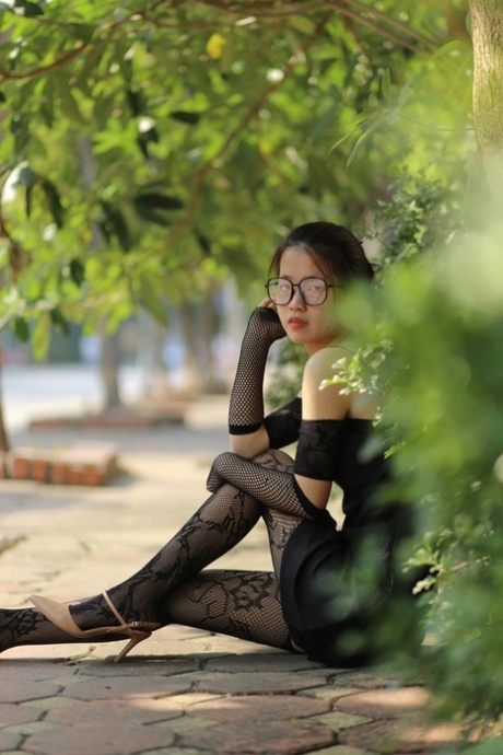 asiatisches Kleid nackt xxx galerien