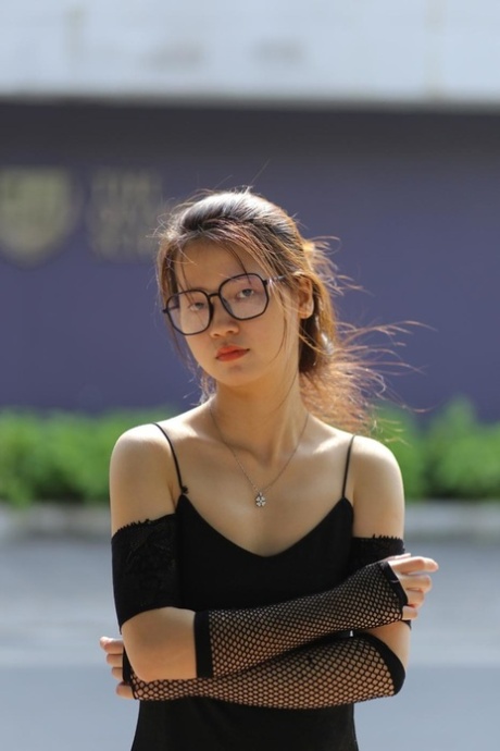 asiatisk kjole xxx nøgenbilleder billede