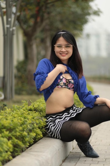 asian glasses xxx images