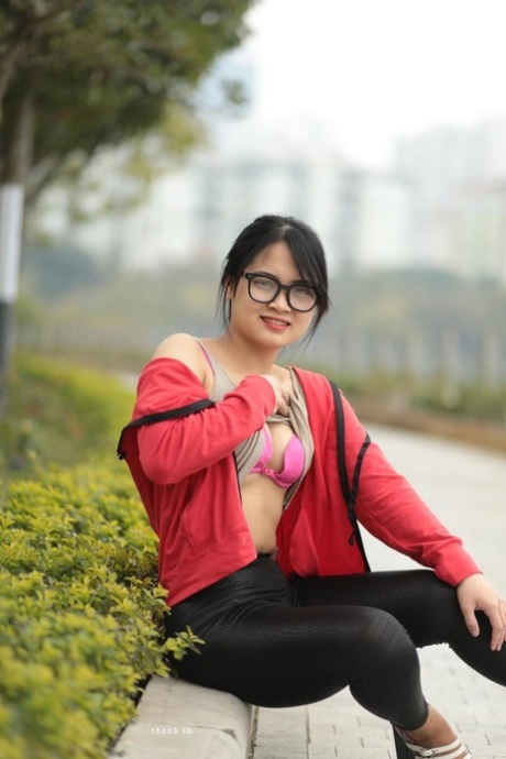 see through bra free xxx image