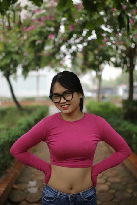 asiatiska jeans xxx naken galleri
