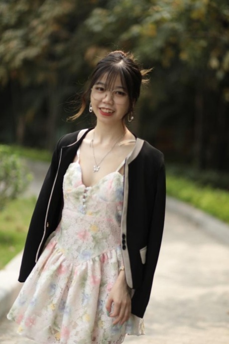 asian glasses hot porn gallery