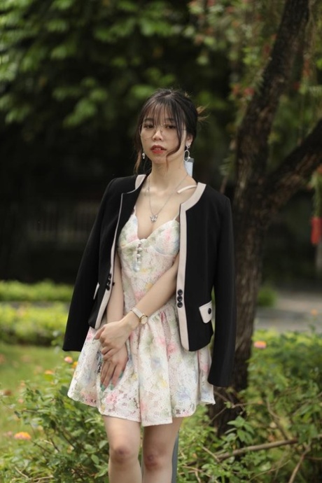 asian skirt hot porn pic