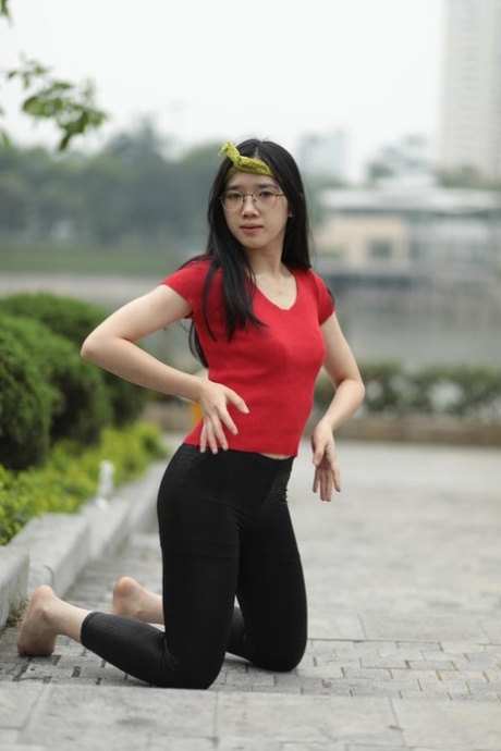 asian outdoor naked image