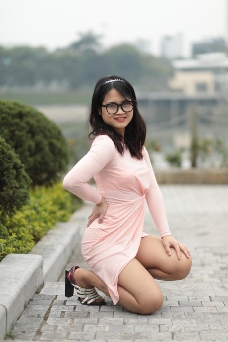 lunettes asiatiques pornographique nu des photos