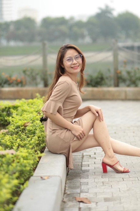 asian glasses xxx pics