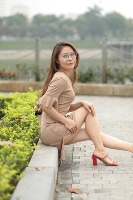 asian glasses free sex photo