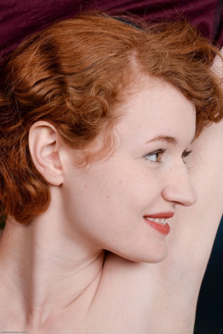 beautiful redhead perfect img