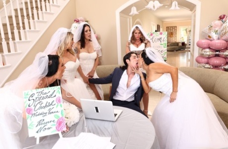 obrácený gangbang nejlépe dokonalé galerie